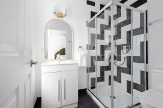 Kozy Stays Penfield - Modern Rooms Heart of downtown - 5