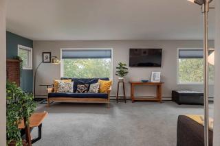 Downtown Anchorage Gem - 3 Bedroom with Hot Tub - 6