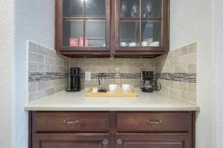 Relax and enjoy in Creekside, The Woodlands - 6