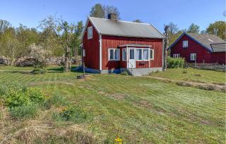 2 Bedroom Stunning Home In Habbestorp - 0