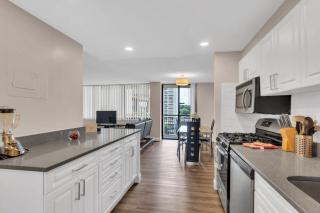 Arlington 2BR 2Ba Apartment in Crystal City - 1