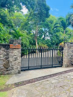 Caribbean Island Getaway , Villa in Montserrat - 3