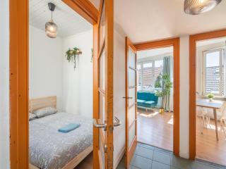 Large Antwerp City Center Apartments 2BBK Wi-fi - 3