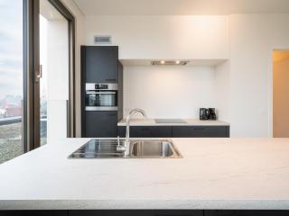 Premium City Retreat with Balcony for 12 - 3