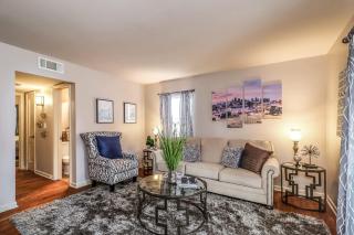 One Bedroom Plaza Condo in Historic Building - 0