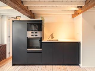 Loft-Style Duplex at Hendrik Square - 6