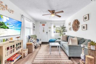 Beach in 90 Seconds with Hot Tub Coffee Bar & Games - 6