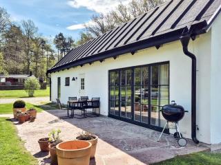 5 star holiday home in FÄRJESTADEN - 8