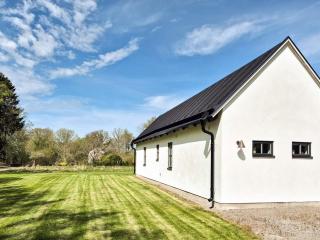 5 star holiday home in FÄRJESTADEN - 2
