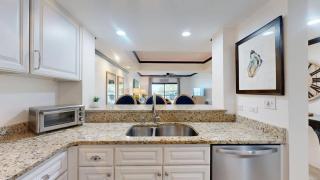 240 Captains Quarters - 6