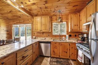 Cabin Across from HoliMont Creek-Side Back Deck - 9