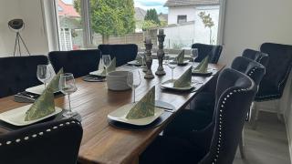 10 min von Legoland entfernter Familienhaus, Moderne ca 100m2 große Wohnung mit Whirlpool, NETFLIX, WLAN, großer Garten, fürs erste Frühstück gefüllter Kühlschrank, wunderschöne Terrasse, privater Parkplatz My Luxury Apartments - 2