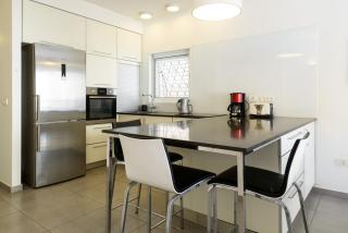Miklat Comfort Near Frishman Beach By Feelhome - 8