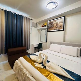 Cedric's Place, Casa Mira Towers Guadalupe T1 - 7