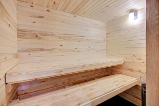 Mountain View Log Home I Private Hot Tub I Great Views I Activity Program - 4