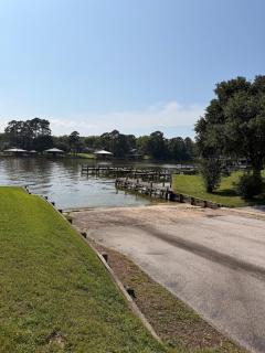 Heron Harbor 3-BR, 2-full bath lake-front condo - 4