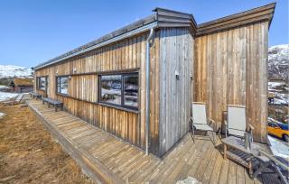 Amazing Home In Edland With Wifi - 9