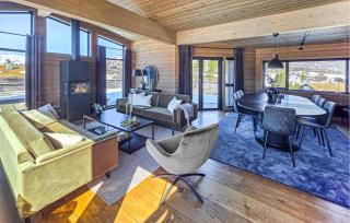 Amazing Home In Edland With Wifi - 1