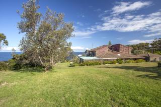 Stunning Clifftop Location - gorgeous ocean views - 1