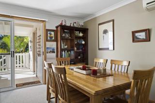 Jillby's House - 3 BR home near Narrawallee Beach - 6