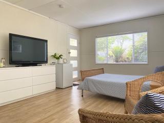 Rileys Retreat - coastal home close to beach - 3