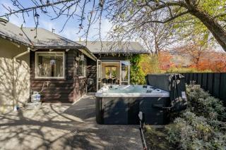 Emerald Oasis by Sotheby's Luxury Rental Homes - 6