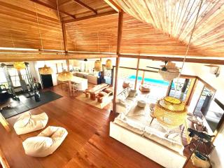 Large Private Beachfront Villa Mentawai - 3