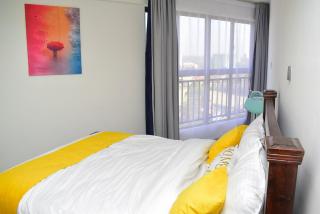 Luxury 2BR Urban Haven with Perfect Sunset Views - 4