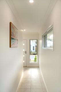 Haus Verde | 4BR Greenbank Hideout in Logan - 6