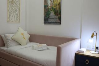 Luxury 2BR Terrace Escape Prime Masdar City Stay - 1