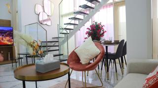 Luxury 2BR Terrace Escape - Chic Prime Masdar Stay - 1