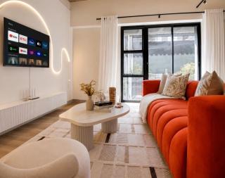 Sandton Celestial Apartment Power Backup Water Backup,Rooftop pool,Walk to Sandton City - 8