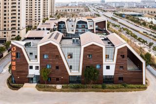 Orange Hotel Shanghai Lingang Wanda Plaza Dishui Lake - 8