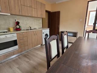 Spacious 4-Room Flat in Center - Sleeps 6 - Walk Everywhere - 7