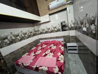 Guru Nanak Dev Ji Yatri Niwas Golden Temple - 6