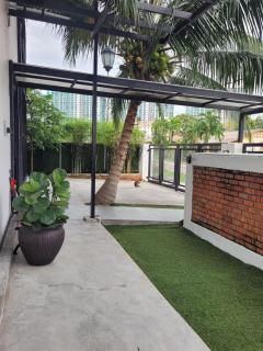 Villa Puspa Bungalow Larkin, City Square, Larkin Sentral, CIQ, - 1