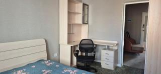 Spacious 2-Floor House in a Convenient Location - 9