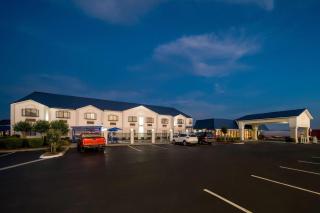 Days Inn by Wyndham Troy - 6