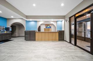 Days Inn by Wyndham Troy - 5