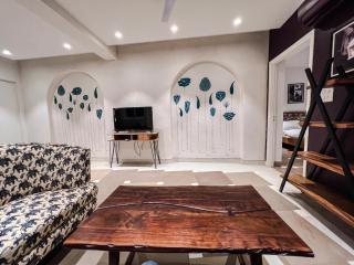 One Uptown 203 modern 1 BHK loft - 7