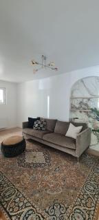 Chic Designer Sanctuary in Tolochenaz - 3