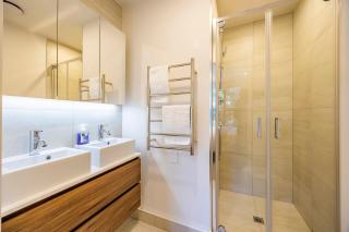 Central Ellerslie Cozy Townhouse 2 Bedroom plus Study - 1