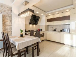 Urban Chic - One Bedroom Apartment -Luxury Warsaw Stays - Grzybowska 5 - 3
