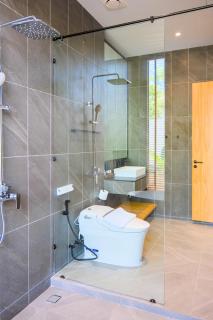 4BR Private Pool Villa near Sea & Chalong Pier - 1