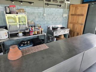 Charming Bungalow Retreat in Khueang Nai, Thailand - 5