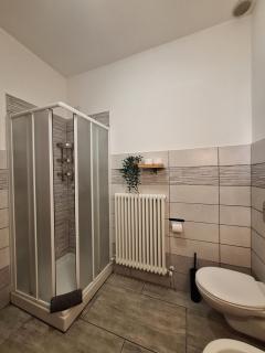 B&B near Lake Como - Close to train & bus - Breakfast included - 2