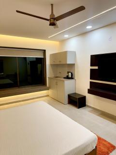 5 Star Stay in Koregaon Park - 2