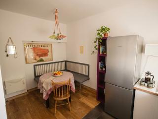 Klimat Starego Wrzeszcza - Apartament z dużym łóżkiem - 1