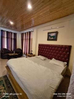Shekhawati Cottage Manali - 2