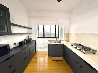 Sea View 4BHK Apartment in Panjim with Pool & Balcony - 1